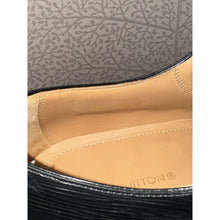 Load image into Gallery viewer, LOUIS VUITTON Kensington Derby BLACK